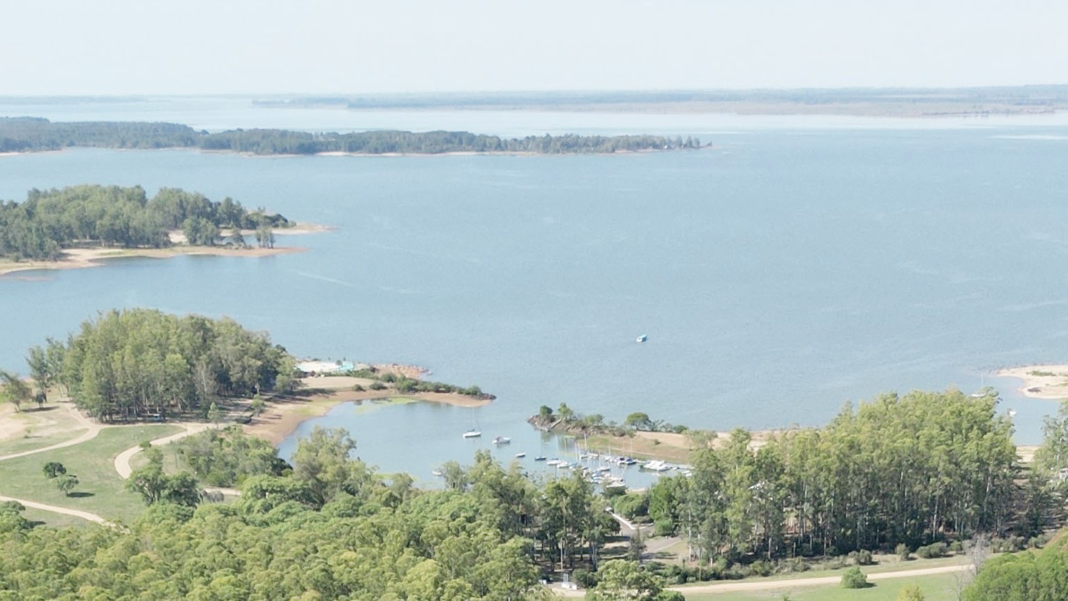 El Lago de Salto Grande vivirá un fin de semana a puro deporte, turismo y actividad náutica - imagen de origen