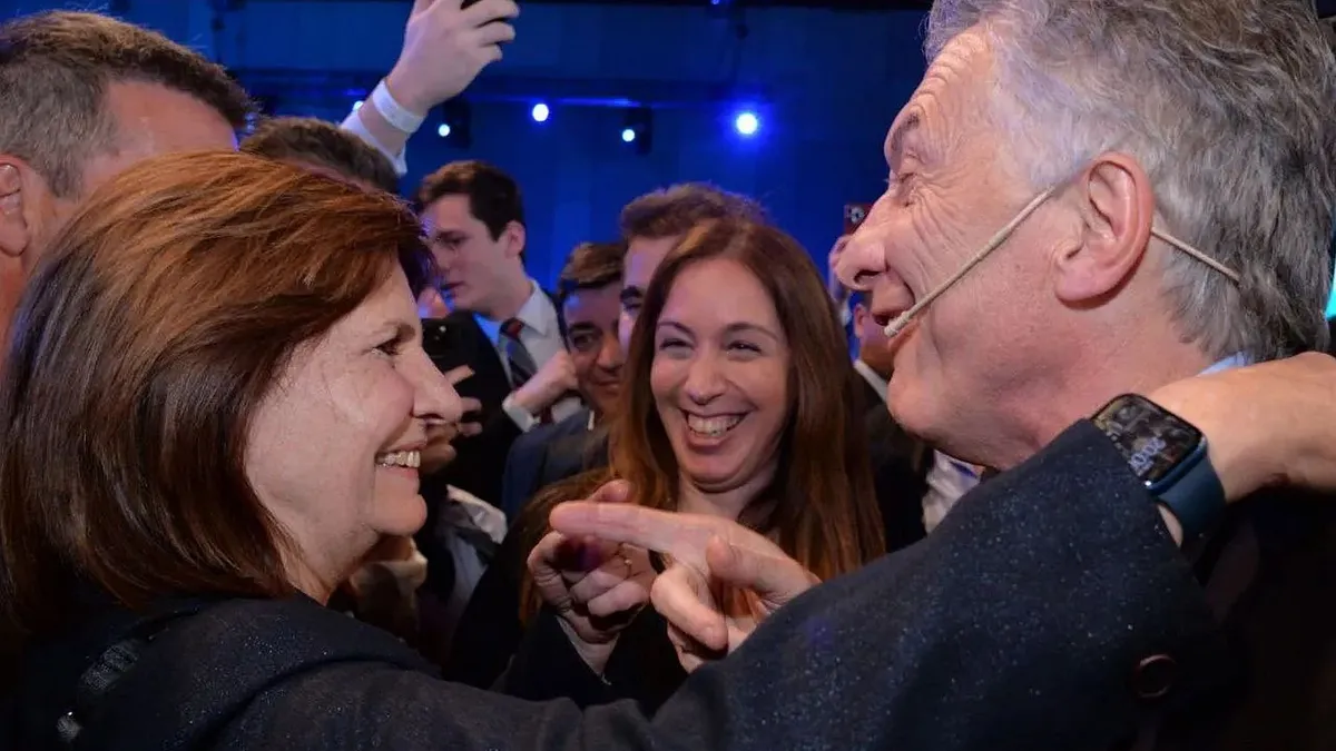 Karina Milei en alerta máxima, desconfía del chat entre Mauricio Macri y Patricia Bullrich - Informe Digital - imagen de origen