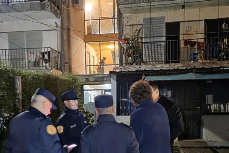 Tragedia en Concordia: Dos hermanitos de 5 y 6 años murieron en un incendio en su casa - imagen de origen