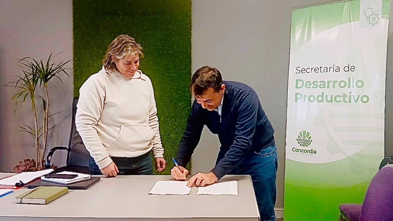 Concordia apuesta al desarrollo foresto-industrial: firmaron un convenio para capacitar y generar nuevos proyectos vinculados a la madera - 7PAGINAS - imagen de origen
