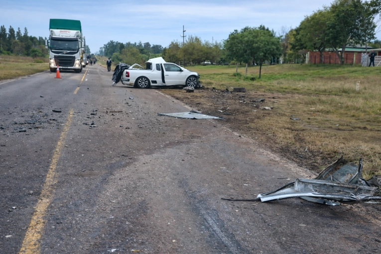 Dos muertos tras choque frontal de camionetas sobre Ruta 12, a la altura de La Paz - imagen de origen
