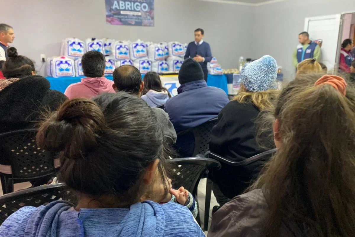 Plan de Prevención y Asistencia en Adicciones: brindaron ropa de abrigo, charlas y ayuda en el barrio San Francisco - imagen de origen