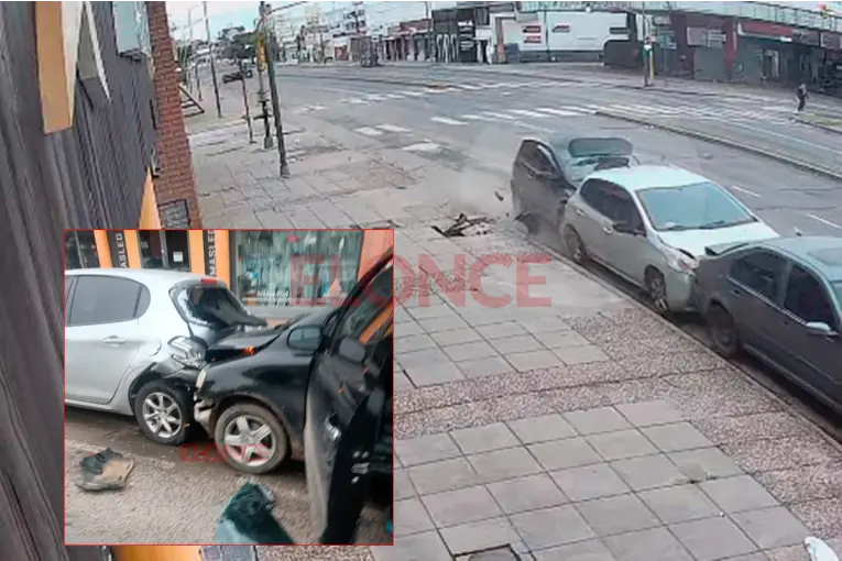 Video mostró el momento del choque múltiple sobre avenida Almafuerte de Paraná - imagen de origen