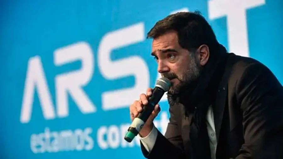 La trama detrás de Facundo Leal: millones de dólares, ARSAT y vínculos con el poder libertario | Análisis - imagen de origen