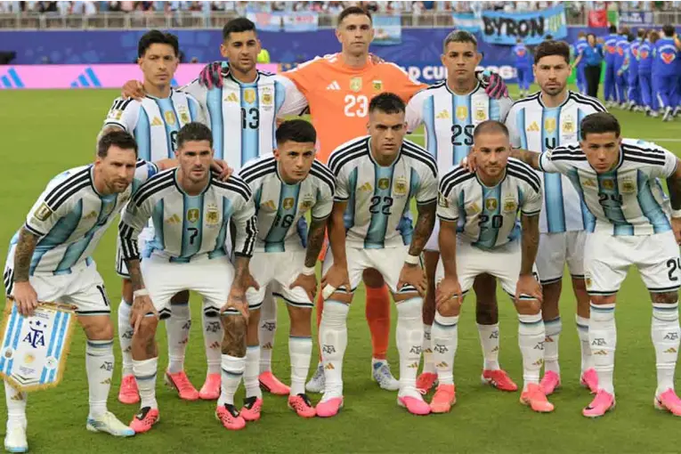 Argentina aseguró el primer puesto en su grupo: sus posibles rivales rumbo a la defensa del título - imagen de origen