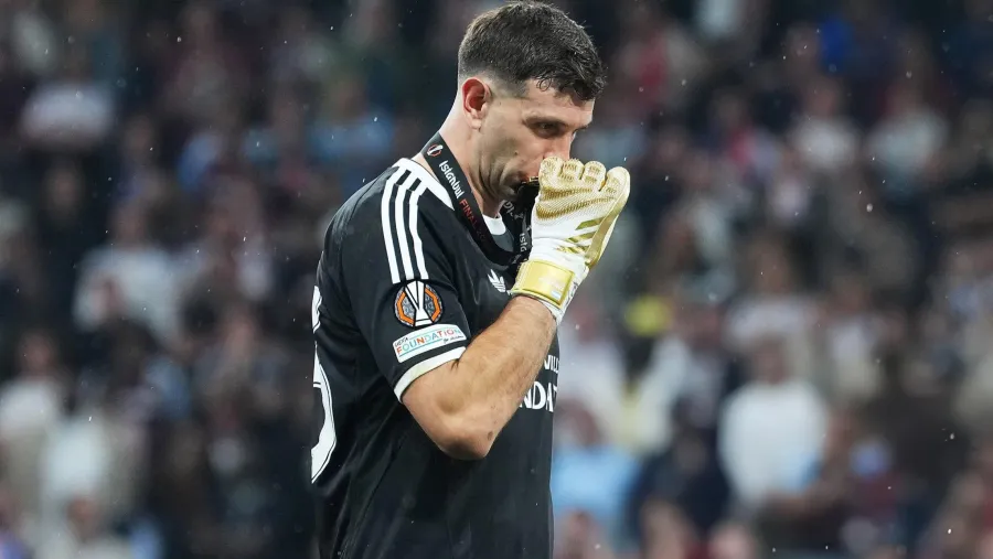 Emiliano Buendía anotó un gol en la final y junto al “Dibu” Martínez conquistó la Europa League | Análisis - imagen de origen