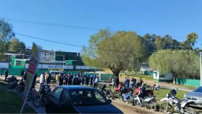 Trabajadores de Granja Tres Arroyos hicieron una olla popular en la planta - imagen de origen