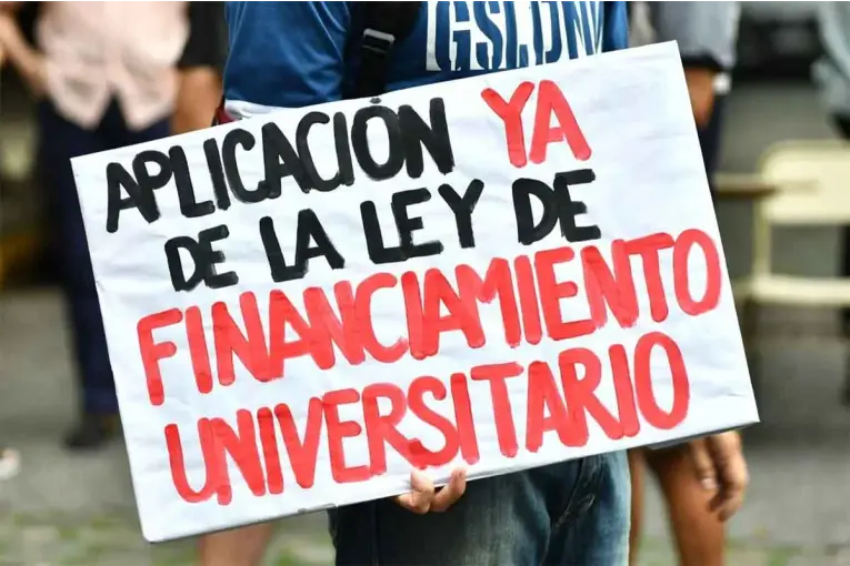 Docentes universitarios inician un paro nacional de cinco días - imagen de origen