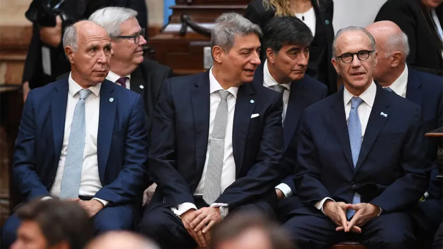 Revés para Milei en la causa por financiamiento universitario: la Corte rechazó las recusaciones de los jueces | Análisis - imagen de origen