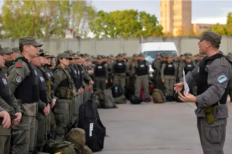 Cuánto gana un gendarme en mayo de 2026 y cuáles son los requisitos para ingresar - imagen de origen