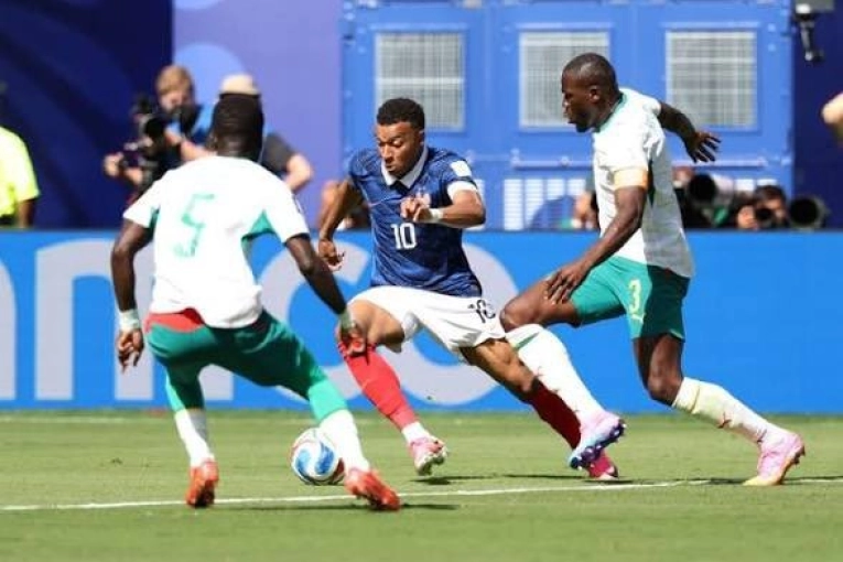 Francia impuso su jerarquía en la primera fecha y derrotó a Senegal por el Mundial 2026 - imagen de origen