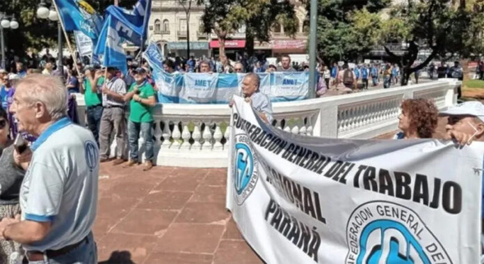 La CGT Paraná pidió medidas urgentes para frenar los despidos en Entre Ríos - imagen de origen