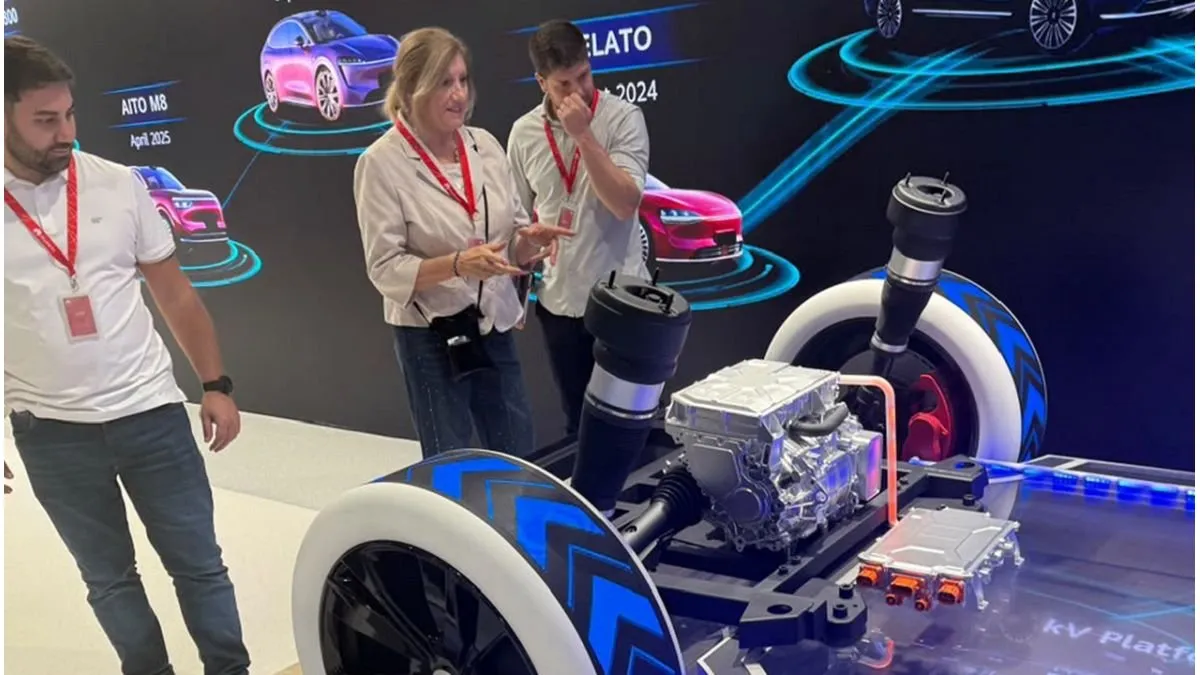 China: Rosario Romero recorrió Huawei y XCMG - imagen de origen