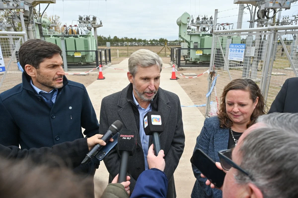 Los gobernadores de Entre Ríos y Santa Fe inauguraron una nueva subestación de energía en General Ramírez - imagen de origen