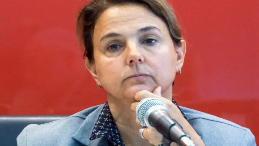 Por qué juzgar la «Causa Contratos» en dos juicios diferentes es un contrasentido jurídico y un despilfarro público - imagen de origen
