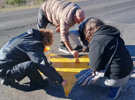Pintaron la estrella amarilla por Jonathan Mohr en la Ruta 20, donde murieron cinco personas en enero - imagen de origen
