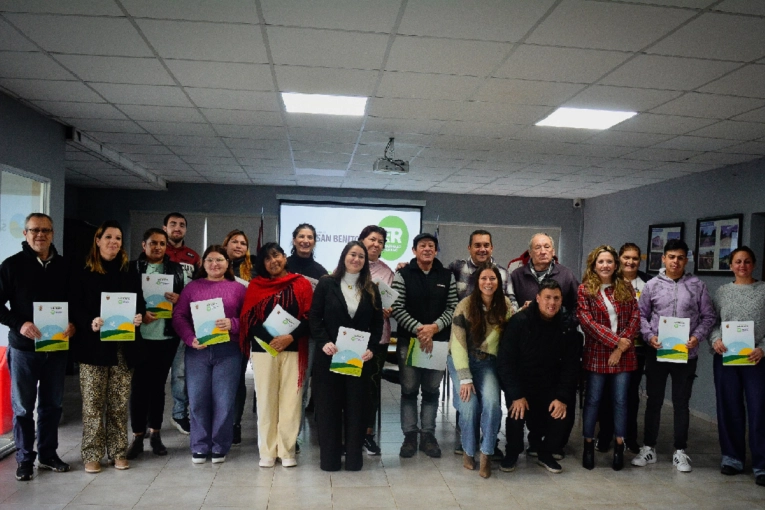 En el último bimestre se entregaron 148 Microcréditos para el Impulso Local en 16 comunidades entrerrianas - imagen de origen