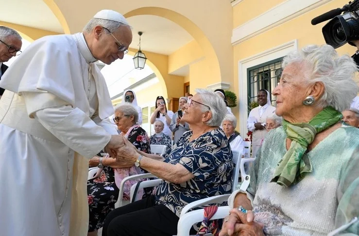 El Papa a los abuelos: “No teman a la fragilidad, recen conmigo por la paz” - imagen de origen