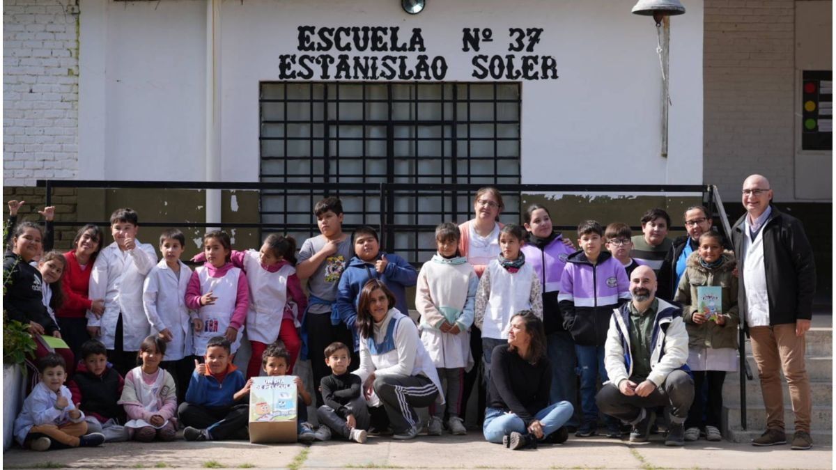 Un ciclo de cine recorre escuelas rurales entrerrianas con propuestas educativas y culturales - imagen de origen
