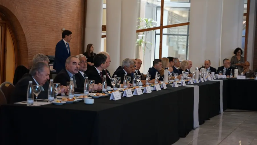 JUFEJUS renovó autoridades y debatió políticas judiciales en San Juan | Análisis - imagen de origen