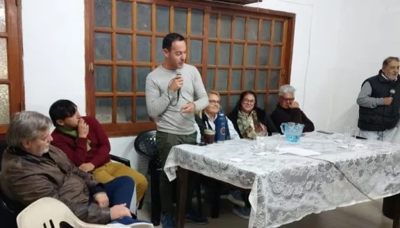 Vera: "Trabajaremos para volver a posicionar al radicalismo del departamento La Paz" - imagen de origen