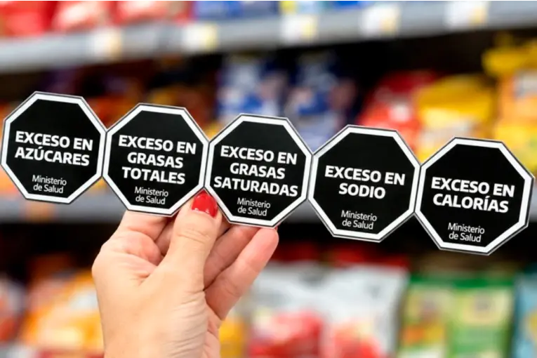 Ley de Etiquetado frontal: nutricionista alertó sobre el impacto de una posible derogación - imagen de origen