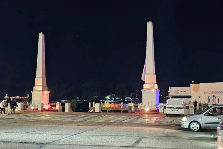 Los obeliscos de la Costanera se iluminarán de naranja por el Día Mundial de la Esclerosis Múltiple - imagen de origen