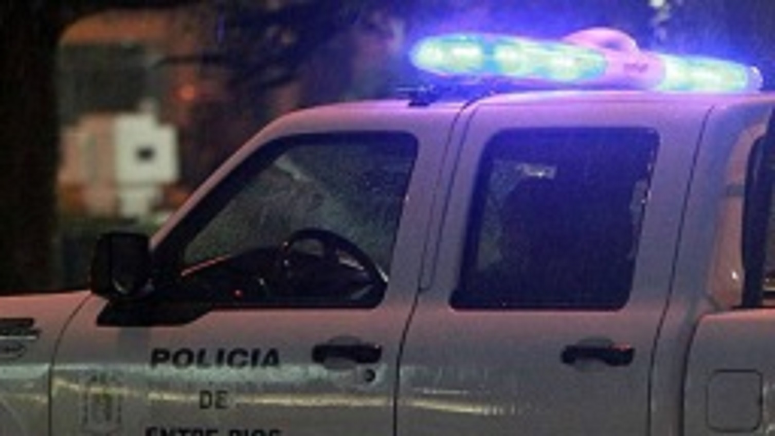 Investigan la muerte de un hombre hallado en el arroyo Antoñico bajo el puente Eva Perón - imagen de origen