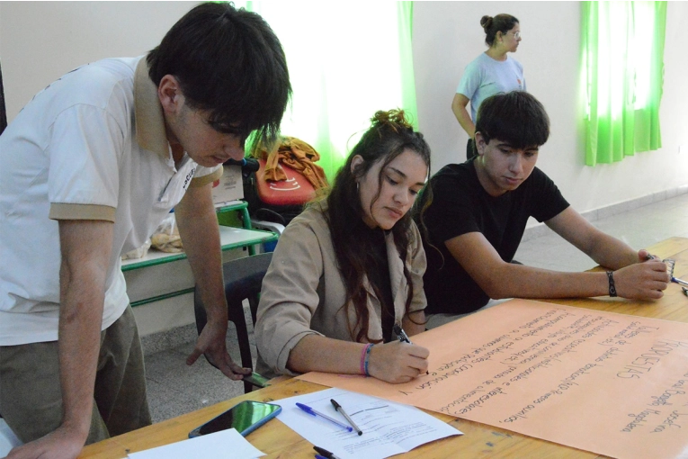 Provincia abre inscripciones para financiar proyectos de centros de estudiantes - imagen de origen