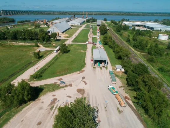 Tránsito en la ruta 12: Por qué se forman kilométricas filas de camiones en Brazo Largo - imagen de origen