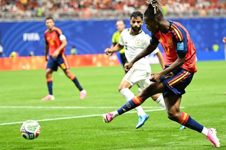 España goleó y se afirma con autoridad en Atlanta - imagen de origen