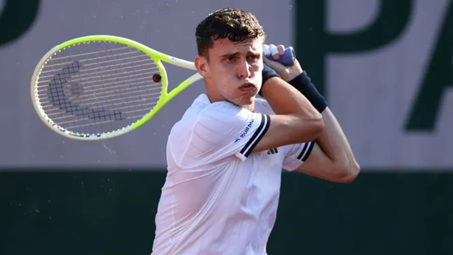 Tenis: Juan Manuel Cerúndolo dio el batacazo y eliminó a Sinner en París | Análisis - imagen de origen