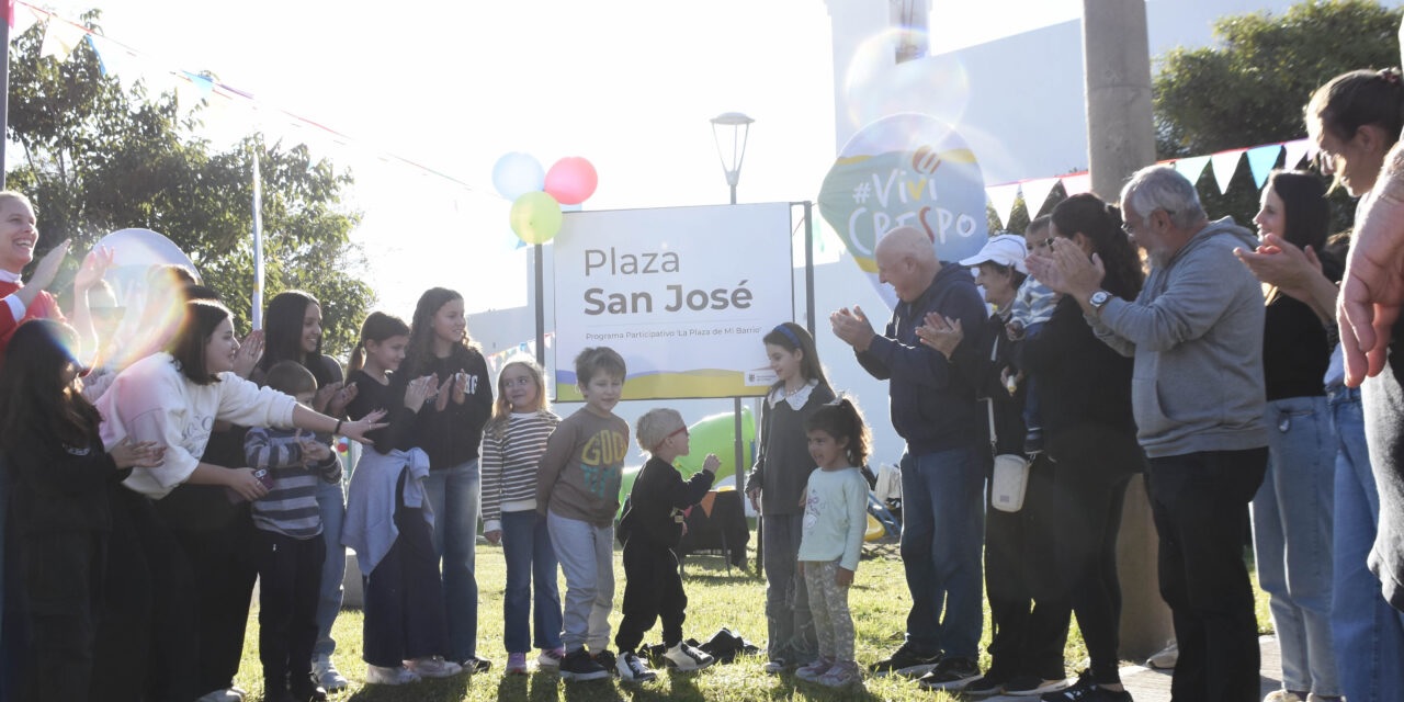 Crespo inauguró dos nuevas plazas construidas junto a los vecinos - imagen de origen