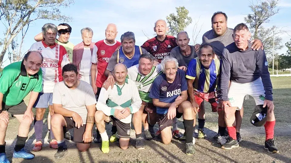 Fútbol del Recuerdo Concordia, una pasión que mantiene encendido el fuego sagrado - imagen de origen