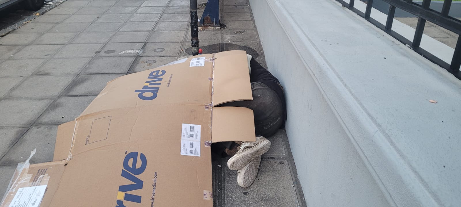 El frío y la crisis empujan a más gente a la calle - imagen de origen