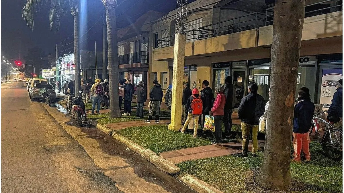 Previo al partido de Argentina brindaron un solidario plato de comida - imagen de origen