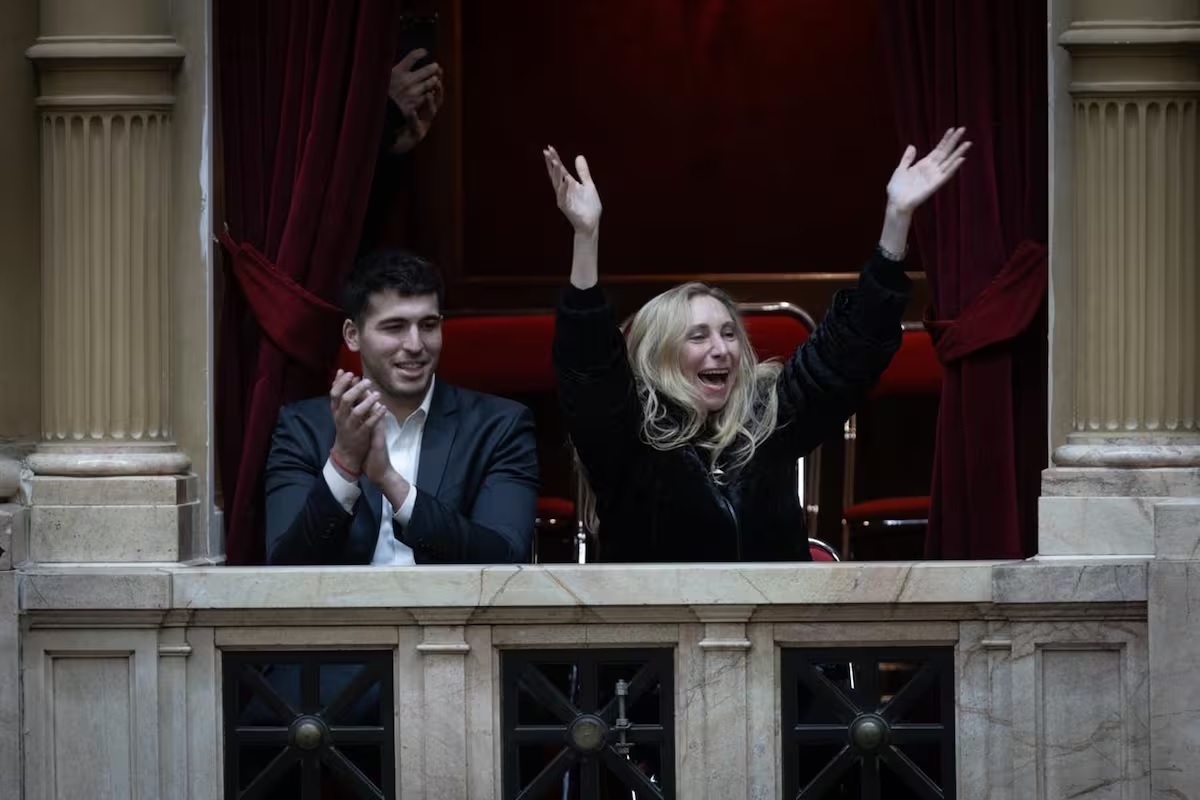 Diputados: el oficialismo consiguió aprobar el Súper RIGI para atraer megainversiones en el área tecnológica - imagen de origen