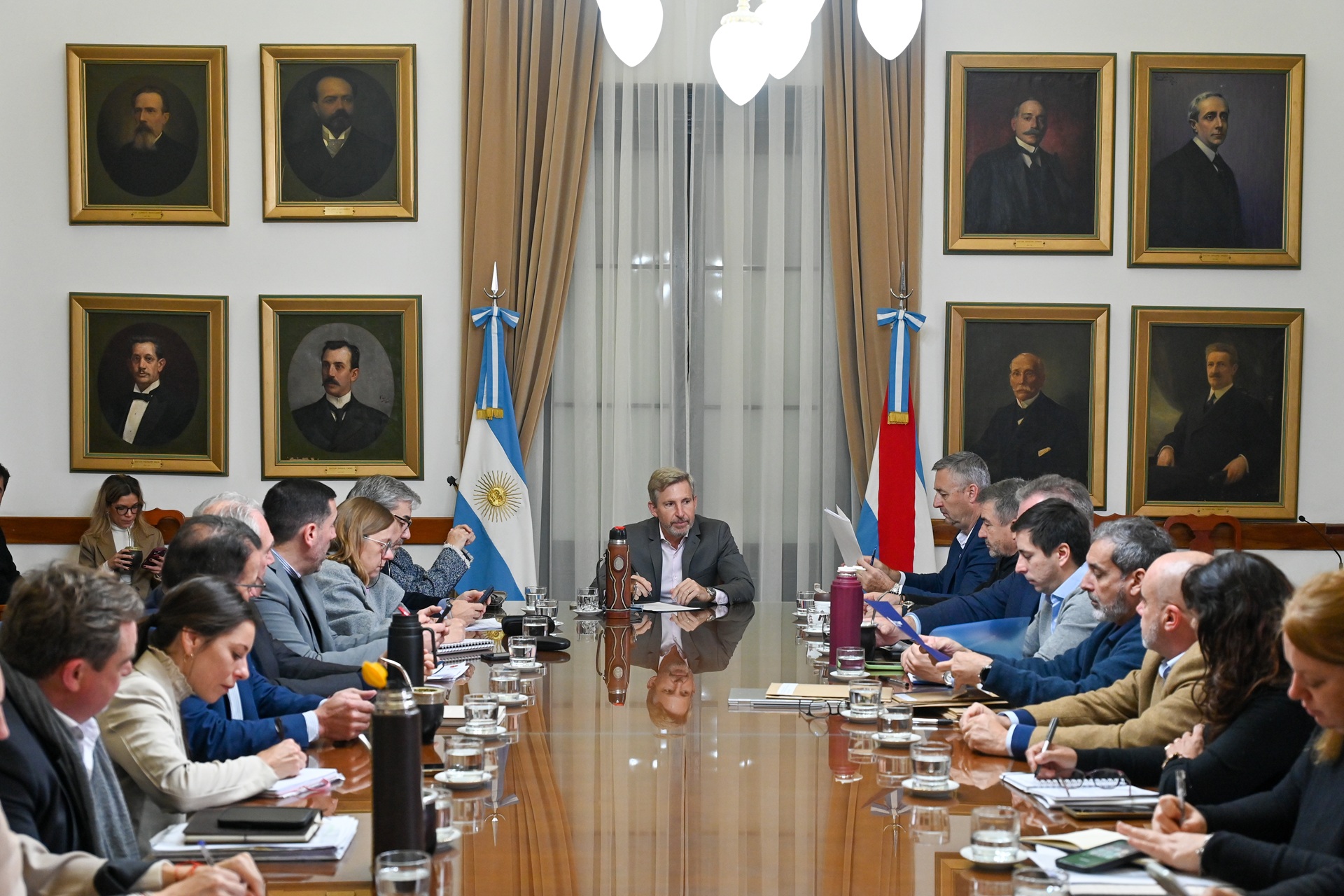 Obras, seguridad y actos por el 20 de junio en la agenda de la reunión de gabinete - imagen de origen