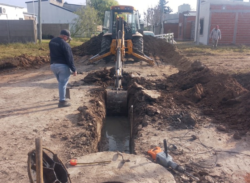 Finalizan tramos de cloacas previo a la pavimentación en B° La Rural - imagen de origen
