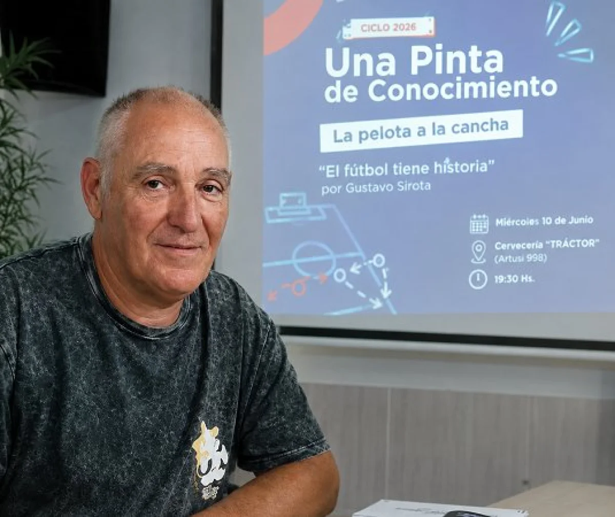 Gustavo Sirota brindará una charla sobre la historia del fútbol en una nueva edición de “Una Pinta de Conocimiento” - imagen de origen