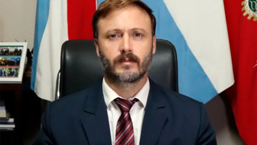 “Voy a ir por la reelección”, dijo Azcué y destacó la “función clave” de Troncoso | Análisis - imagen de origen