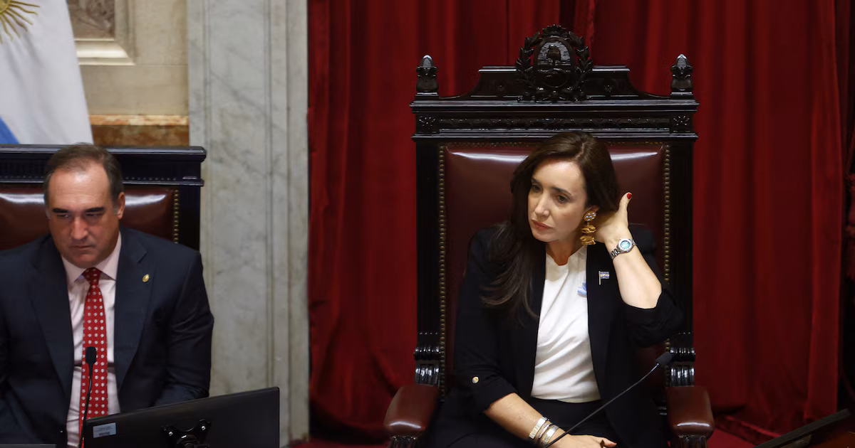 Villarruel volvió a marcarle la cancha al Gobierno por un avión - Informe Digital - imagen de origen