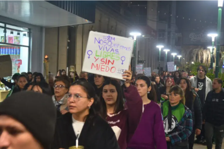 Confirmaron que planeaban trasladar a Brasil a joven entrerriana secuestrada por su pareja - imagen de origen