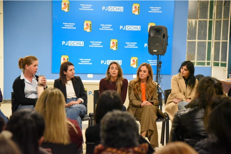 Mujeres del PJ debatieron sobre crisis social y llamaron a reorganizar el peronismo en Entre Ríos - imagen de origen