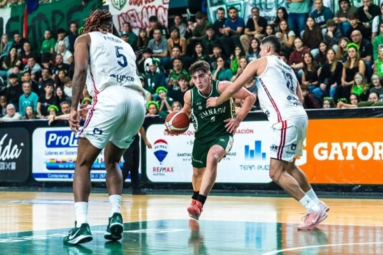 El festejo del entrerriano Martiniano Dato tras ser campeón nacional - imagen de origen