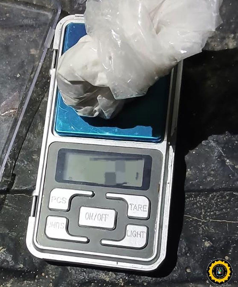Golpe al narcomenudeo en Strobel: Una pareja de Paraná fue detenida con drogas y una tobillera electrónica - imagen de origen