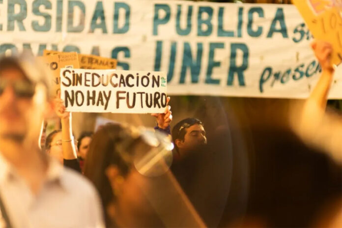 Universidades: ofrecen una recomposición salarial del 21,33% para junio - imagen de origen
