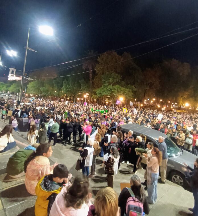 A once años de Ni Una Menos, una multitud volvió a marchar en Concepción del Uruguay - imagen de origen
