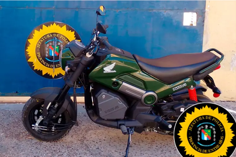 Mujer tomó un crédito con datos de un hombre y compró una moto y electrodomésticos - imagen de origen