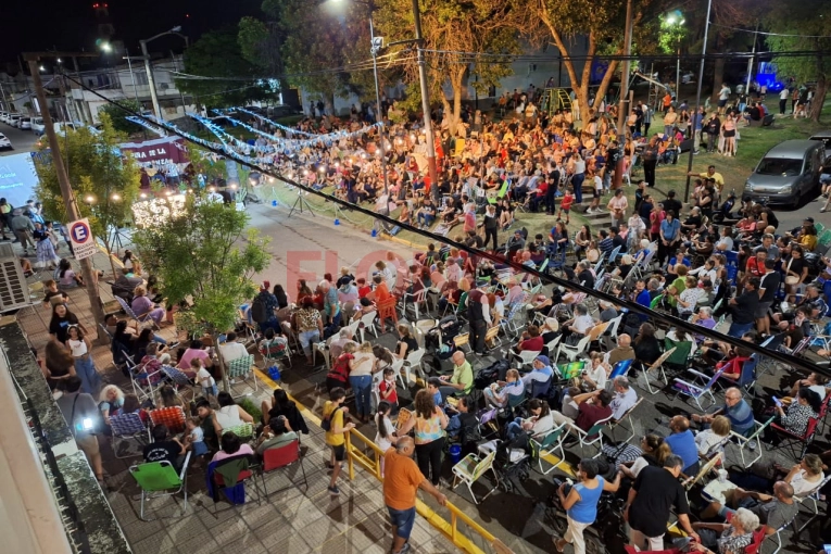Día de la Bandera en Paraná: inaugurarán la plaza Primera Junta con la Peña de la Esperanza - imagen de origen